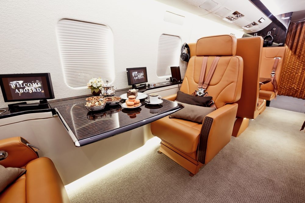 Foodservice in a private jet