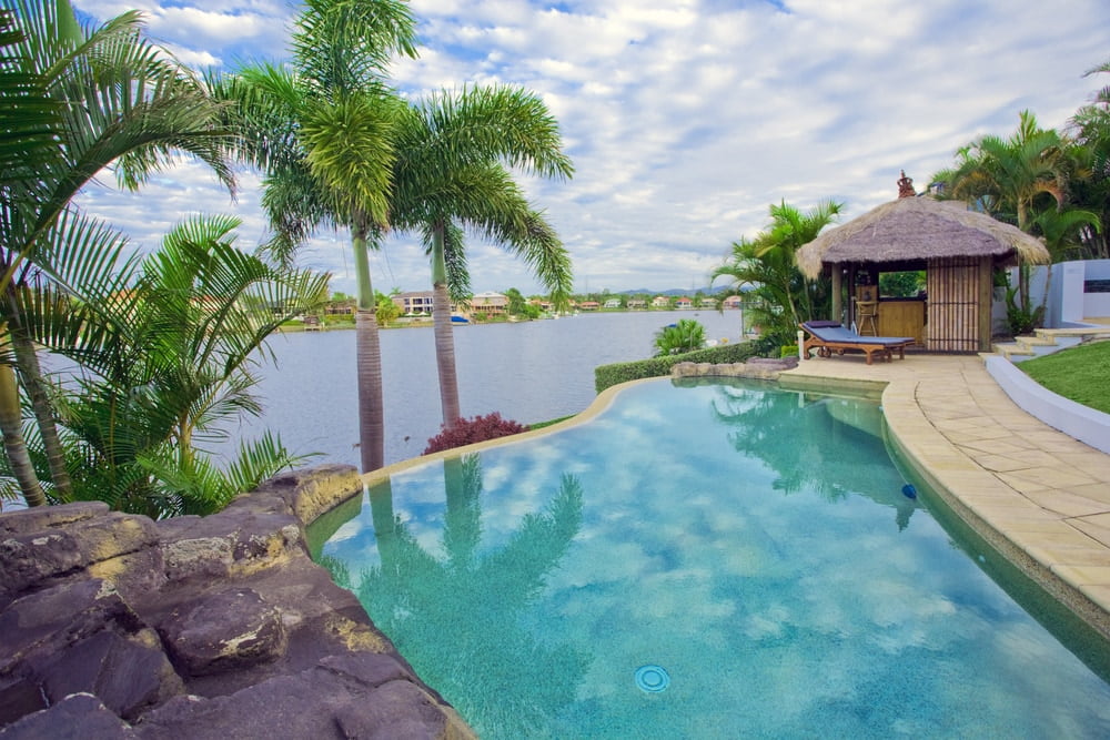 Waterfront Mansion with Pool and Bali hut overlooking the canal